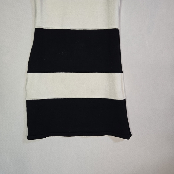 Nasty Gal Size S Black & White Striped Sleeveleas High Neck Mini Bodycon Dress - Picture 4 of 8